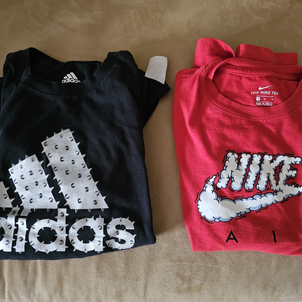 2 youth medium t shirts